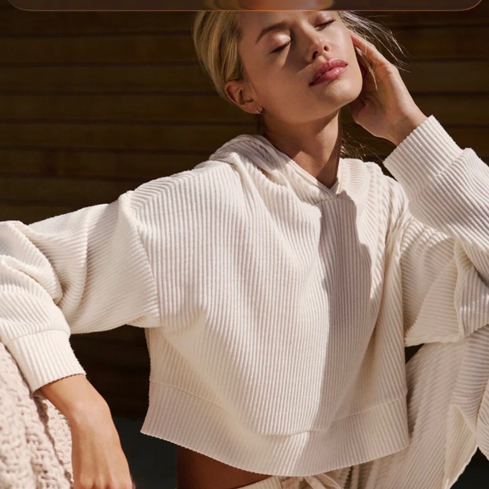 Alo yoga muse hoodie ribbed sweatshirt XXS ivory